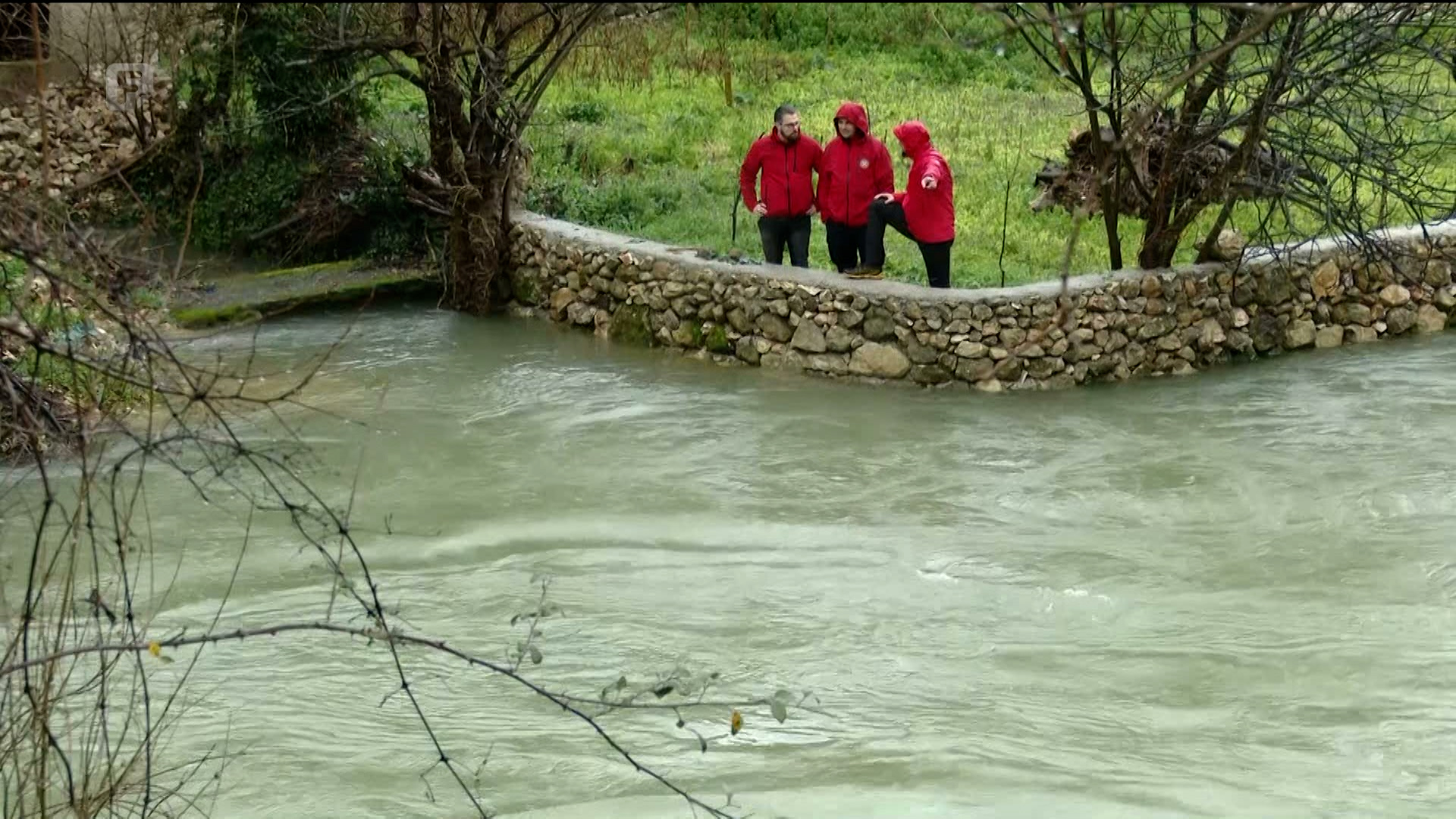 Traje potraga za dvojicom mladića u rijeci Bregavi na lokalitetu Pitića brijeg